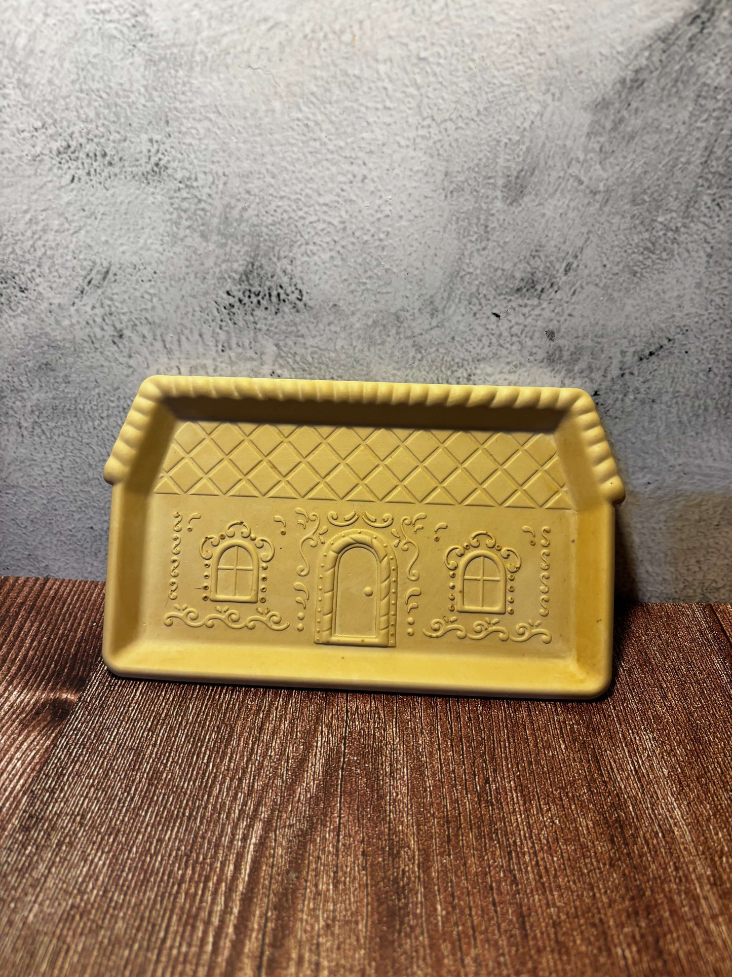 gingerbread tray